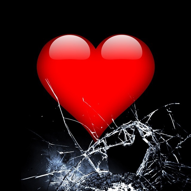 Hechizo con miel, canela y perfume para que me busque